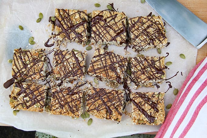 tahini & date oat bar recipe