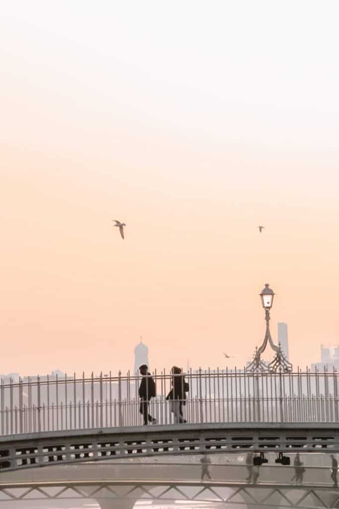 Ireland-dublin-walk-city-centre-1023x1536