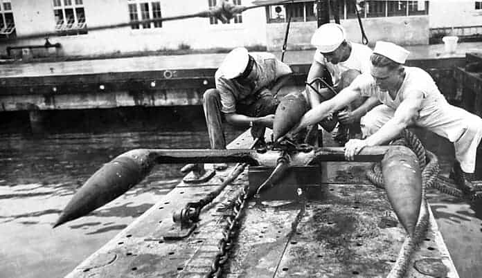 Type 93 hydrofoon van Japanse onderzeeërs tijdens WOII, gebruikt voor onderzeebootdetectie, vergelijkbaar met U-boot luistersystemen.