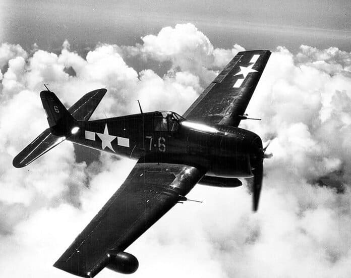 Een Grumman F6F-5N Hellcat nachtjager toegewezen aan het Naval Air Station Jacksonville, Florida, tijdens 1944-1945.