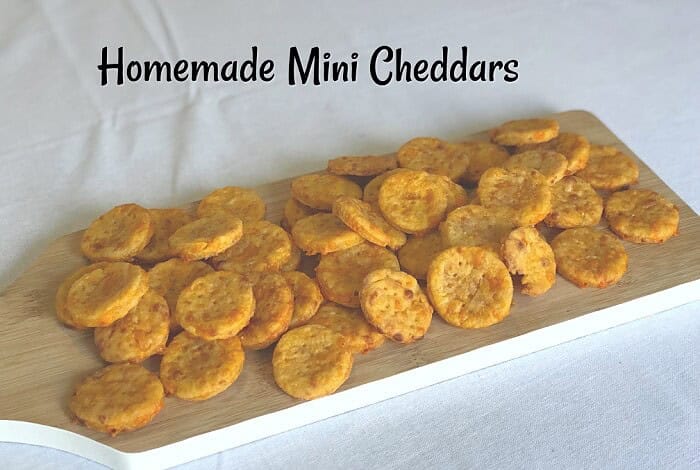 Amazing Homemade Mini Cheddars! Tasty, easy and cheap!