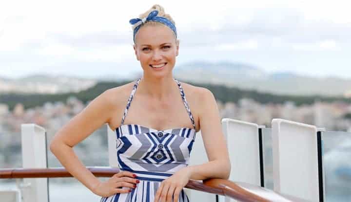 AIDAmira Taufpatin Franziska Knuppe