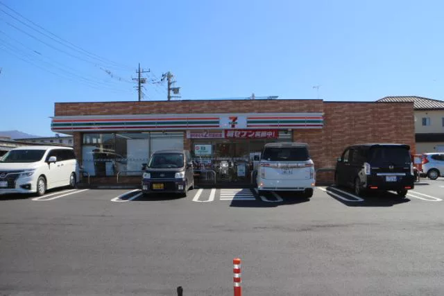 ｾﾌﾞﾝｲﾚﾌﾞﾝ沼田ｲﾝﾀｰ店 485m