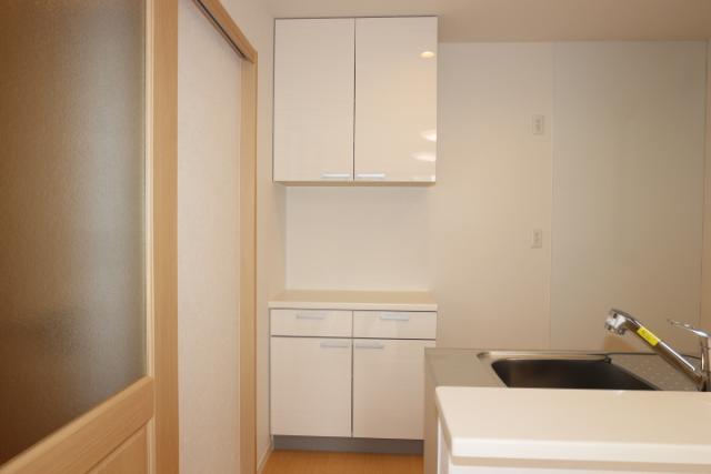 カップボード(食器戸棚)