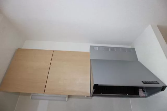吊り戸棚、レンジフード
