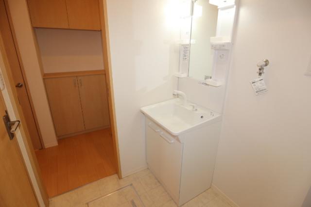 洗髪洗面化粧台