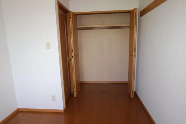 洋室(6.5畳)収納