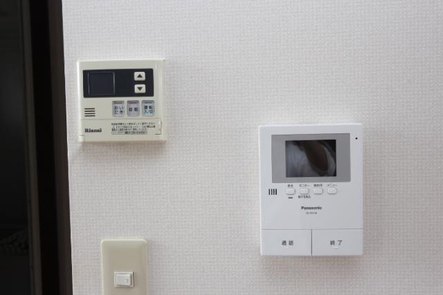 テレビドアフォン、給湯器リモコン