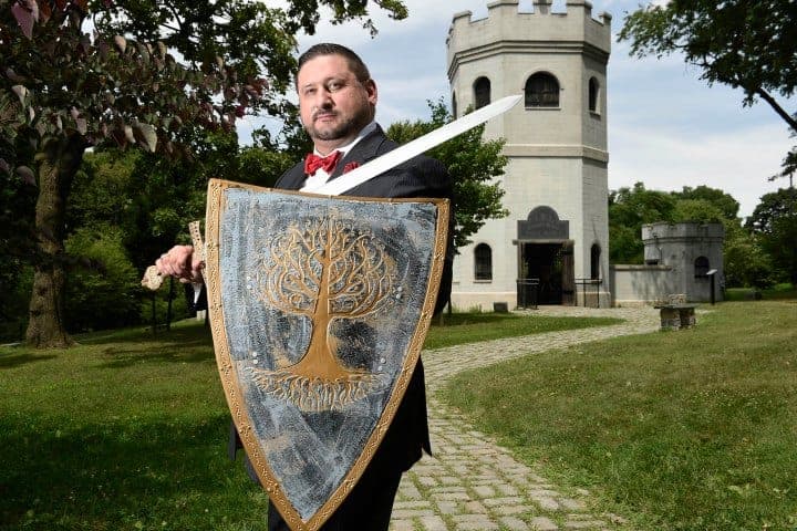game of thrones legal suit