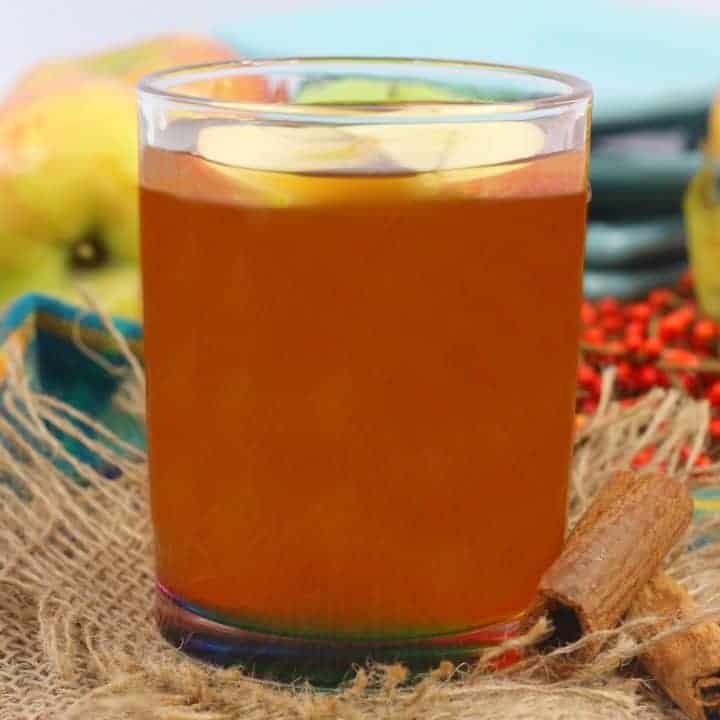 The best Slow Cooker Spiced Apple Cider recipe ever. #spicedapple #cider #slowccooker #crockpot #apples