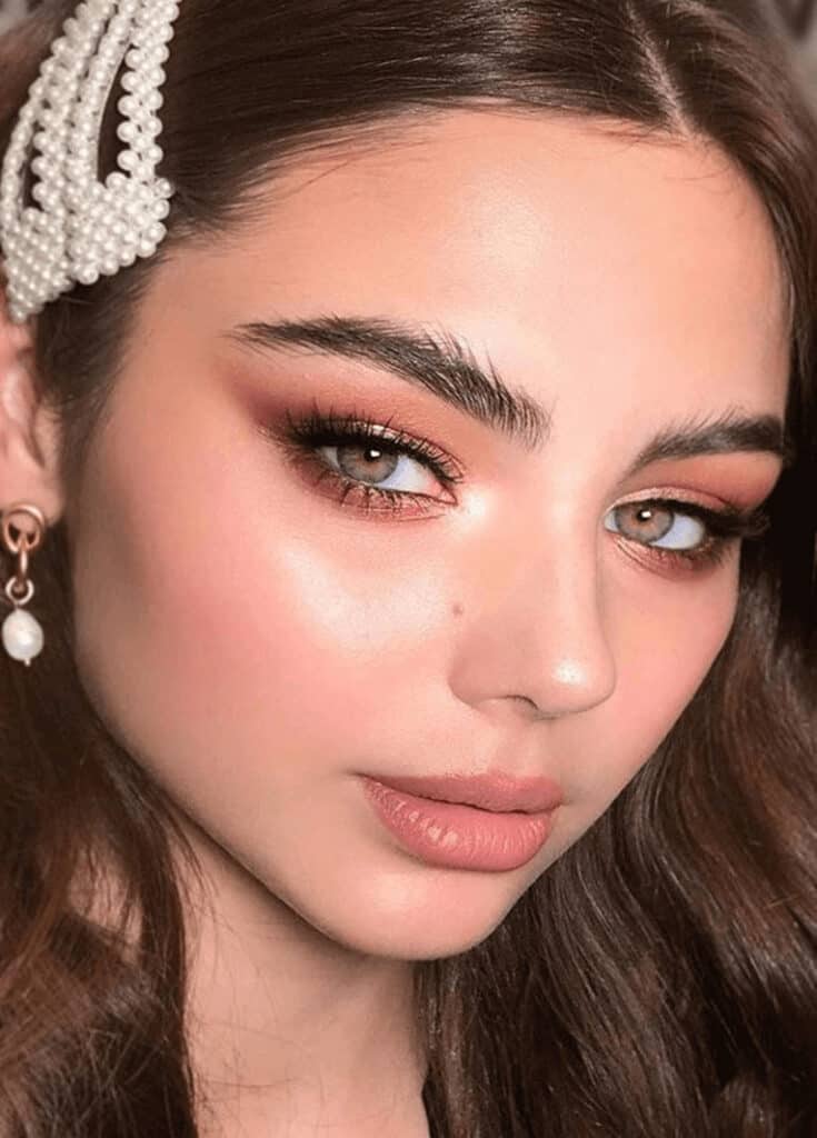 maquiagem para madrinha de casamento com olhos verdes