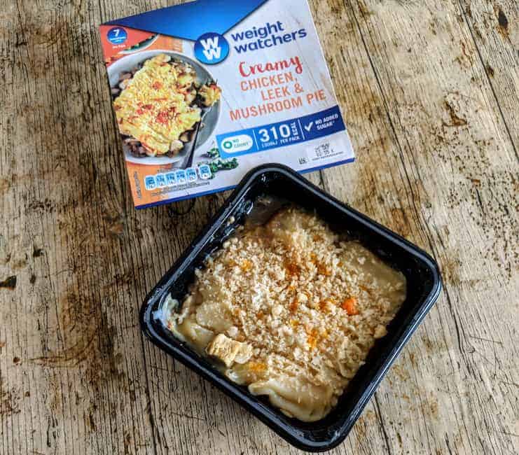 creamy leek mushroom and chicken pie
