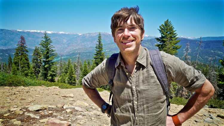 Picture shows_Simon Reeve in Kings Canyon National Park, California