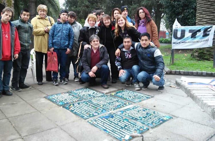 Baldosas Plaza Nunca Más