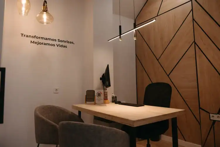 Opiniones clínica dental Tomares
