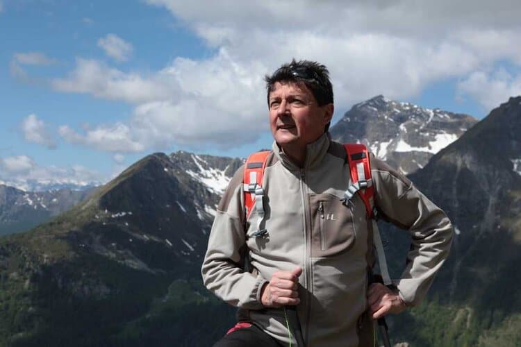Al via su DoveTv "Facciamo due passi" con Adriano Favre  | Digitale terrestre: Dtti.it