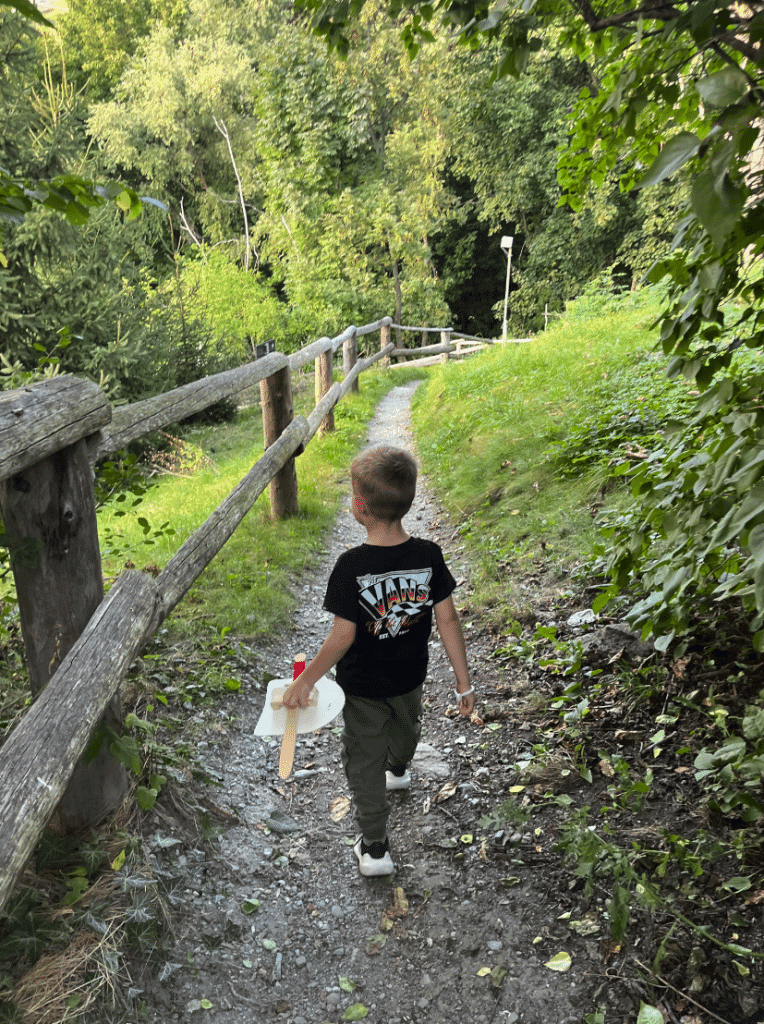 Der Weg zur Burgschänke unterhalb der Churburg
