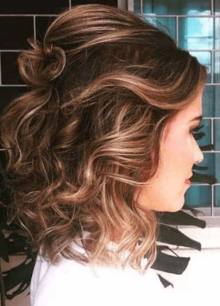 long bob com topete de ondas
