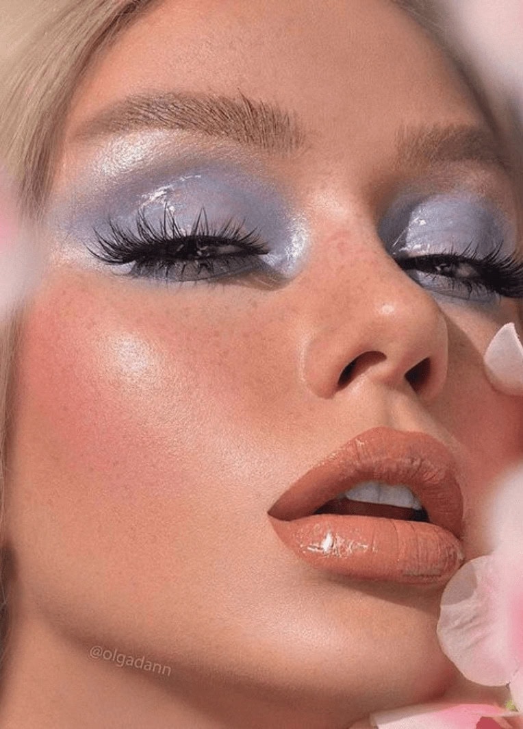 glossy eyes roxo