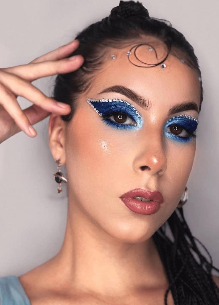 maquiagem de halloween sombra azul com strass