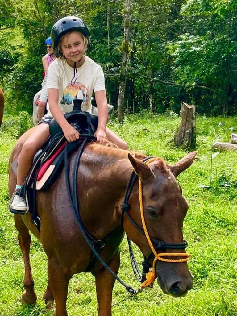 Rio Celeste Attractions: Horseback Tour