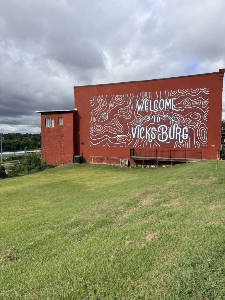 Mississippi Travel Guide: Clarksdale, Vicksburg, Natchez
