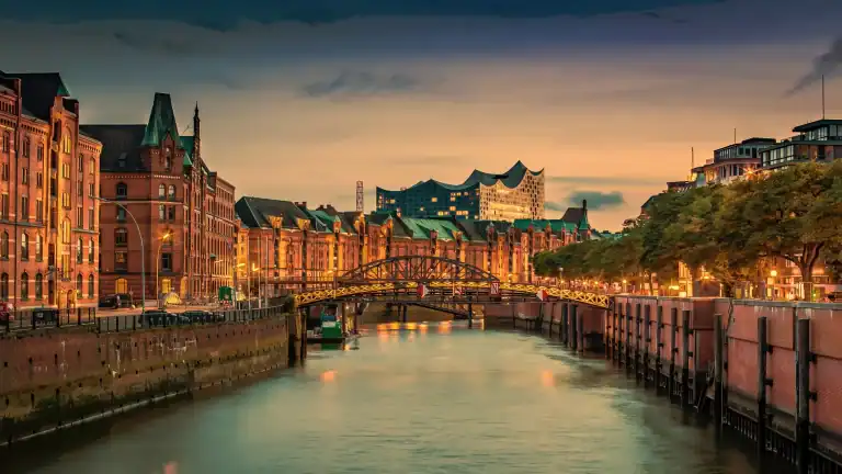 AdobeStock_168784828_powell83_abgedunkelt