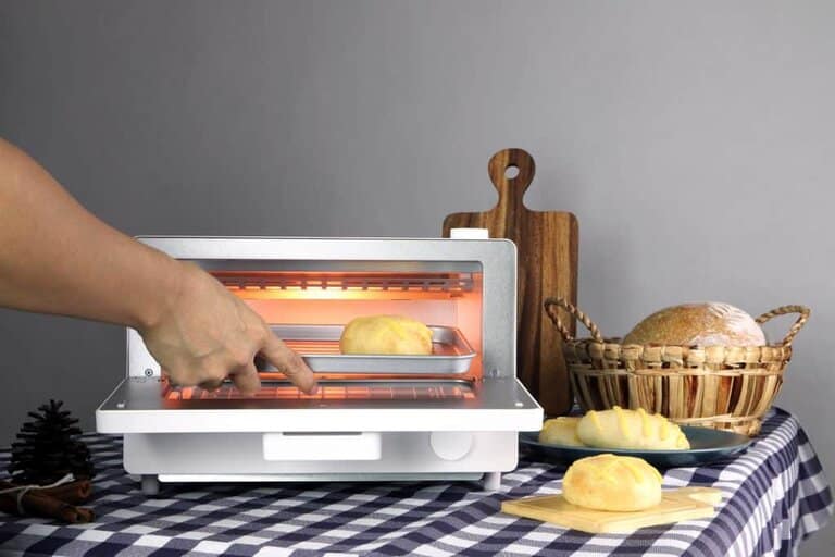 avoid these things when using aluminum in toaster