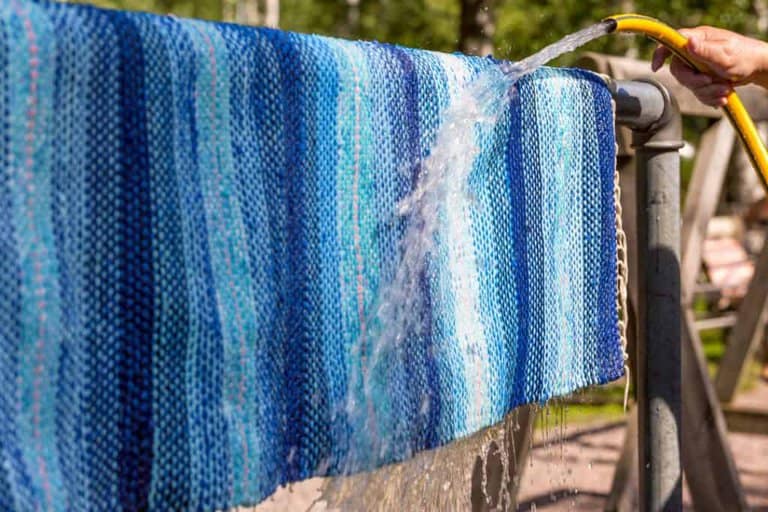 hand wash a rag rug