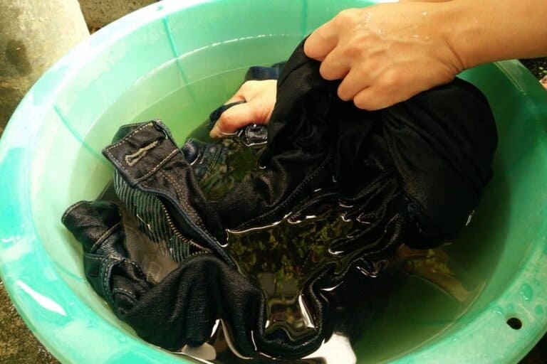 how to get smell out of black jeans