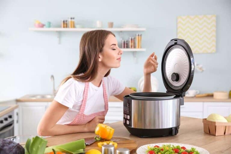 can you put foil in a crock pot