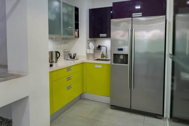 how much does a side by side refrigerator weigh