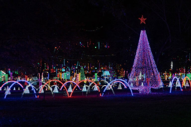 Christmas in Tulsa Best Lights and Events in Town (2022) Twin Family Travels