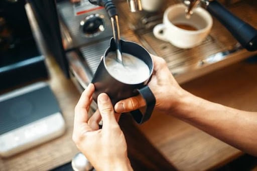 New to Frothing Milk? Here are Mistakes You Should Avoid