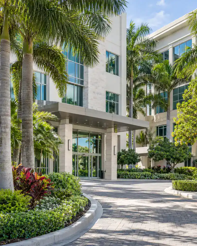 Modern medical and professional business campus in Palm Beach Gardens