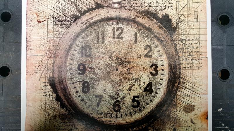 Make a unique statement with this DIY Da Vinci styled canvas clock. It’s quick and easy to make and the tutorial includes step-by-step instructions along with a free printable. #DIYClock #ACraftyMix #HomeDecor