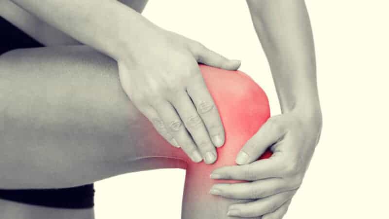 How To Take Care Of An Injured Or Broken Knee?