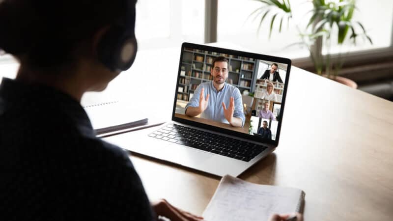 Improving Business Efficiency and Customer Service with Virtual Support