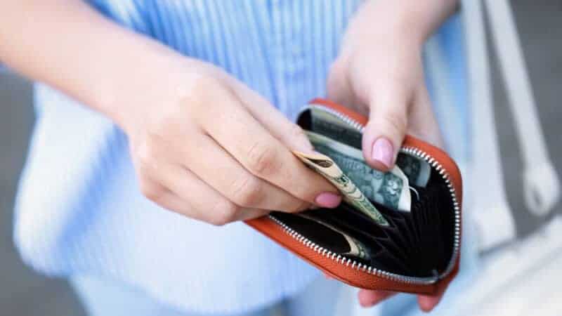 Everyday Habits That Quietly Drain Your Wallet