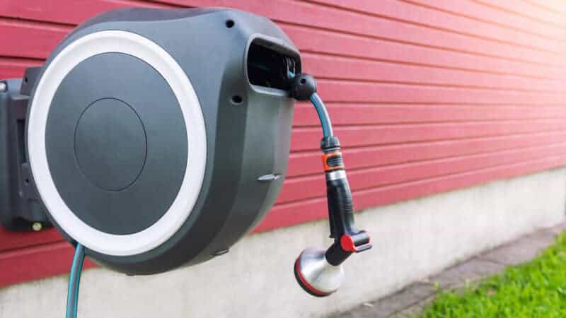 Which Is Better for Cold Climates: Rubber or Hybrid Air Hoses?