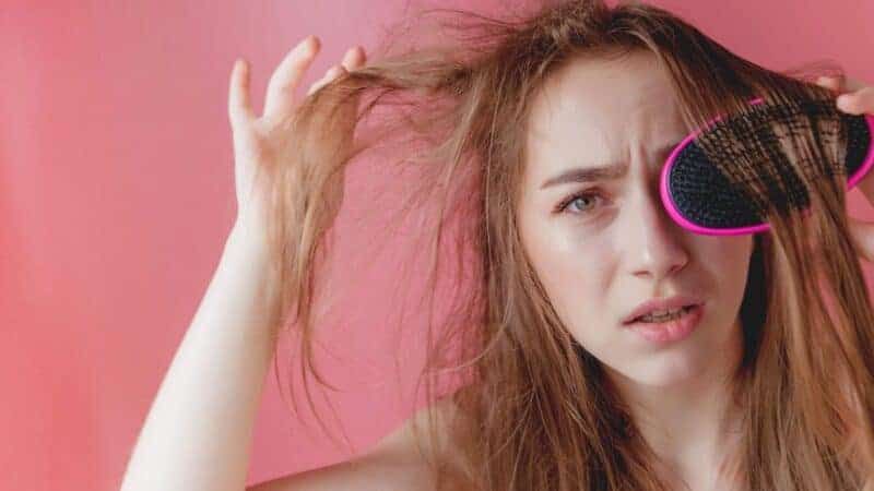 Making Your Hair Less Greasy in Five Minutes: 6 Tips for Busy Moms