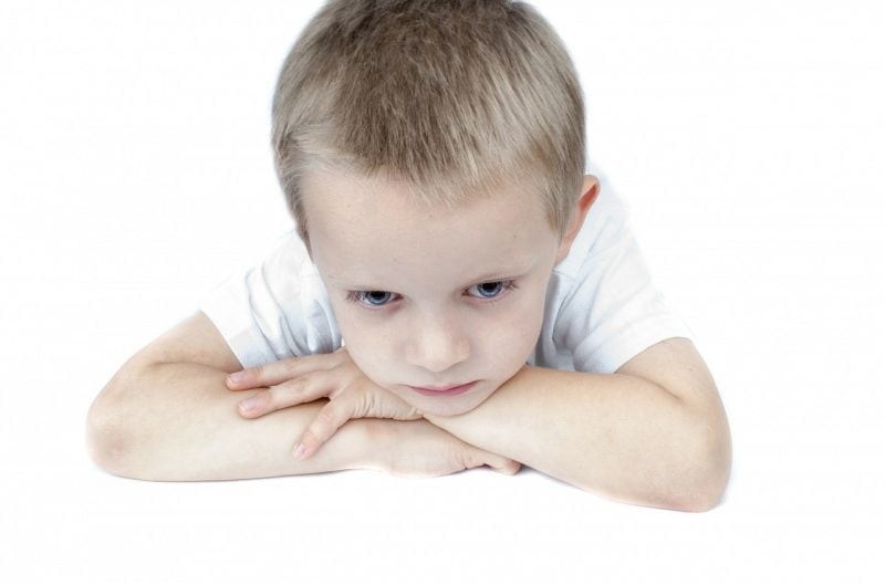 Niño triste