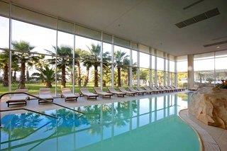 Das Hallenbad Das Hallenbad