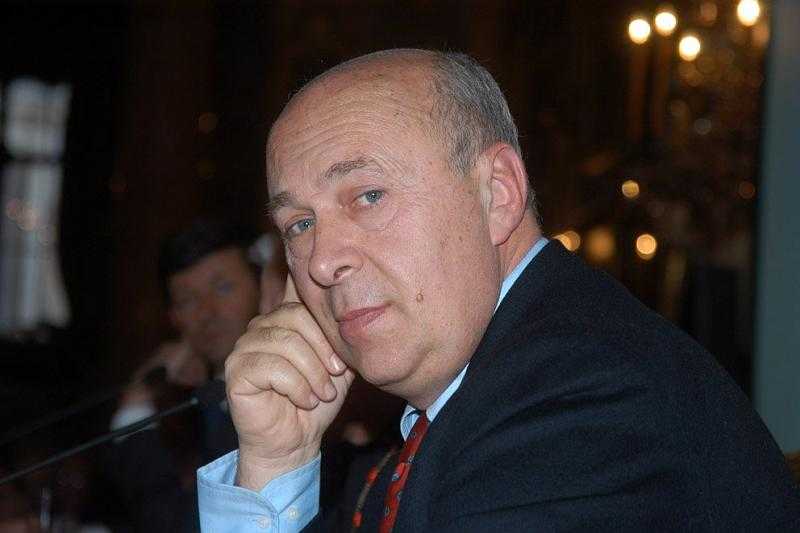 Paolo Mieli commenta i film "El Alamein" e "Uomini contro" su IRIS | Digitale terrestre: Dtti.it