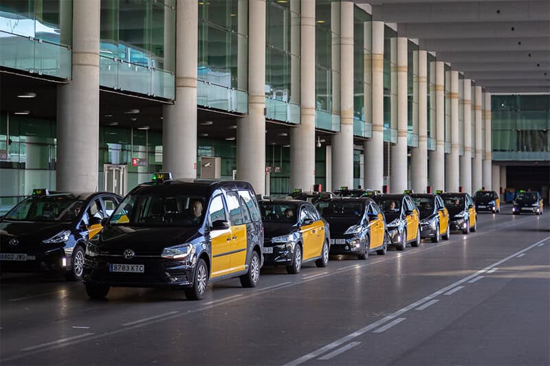 Taxis en aeropuerto de Barcelona