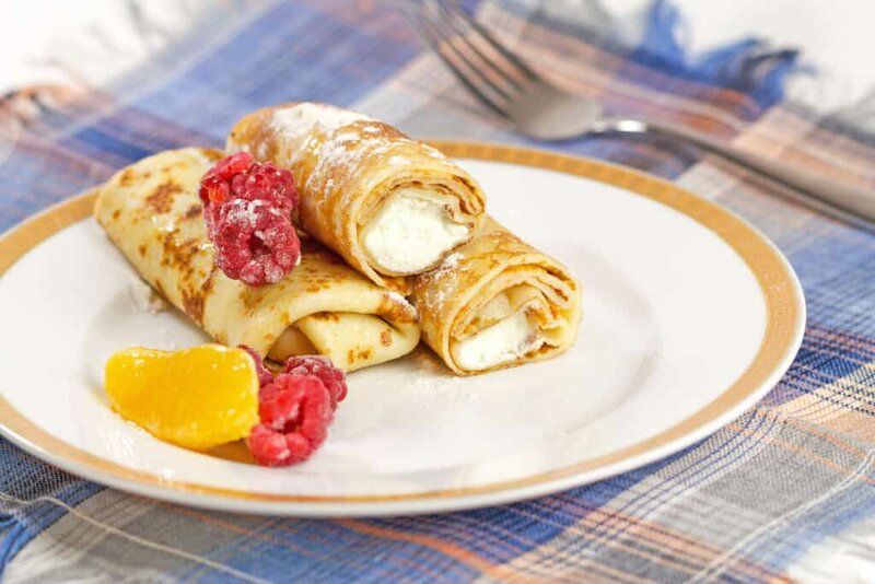 The rolled crepes.