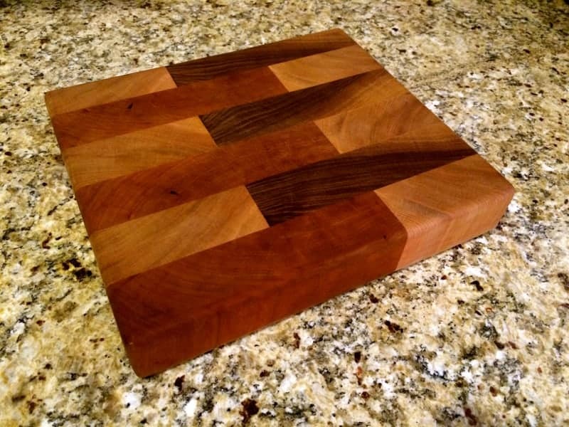 end-grain-cutting-board