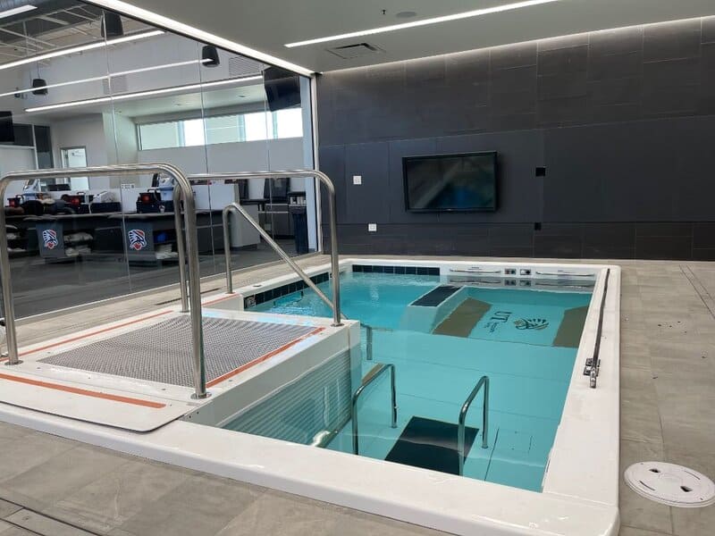hydrotherapy pool