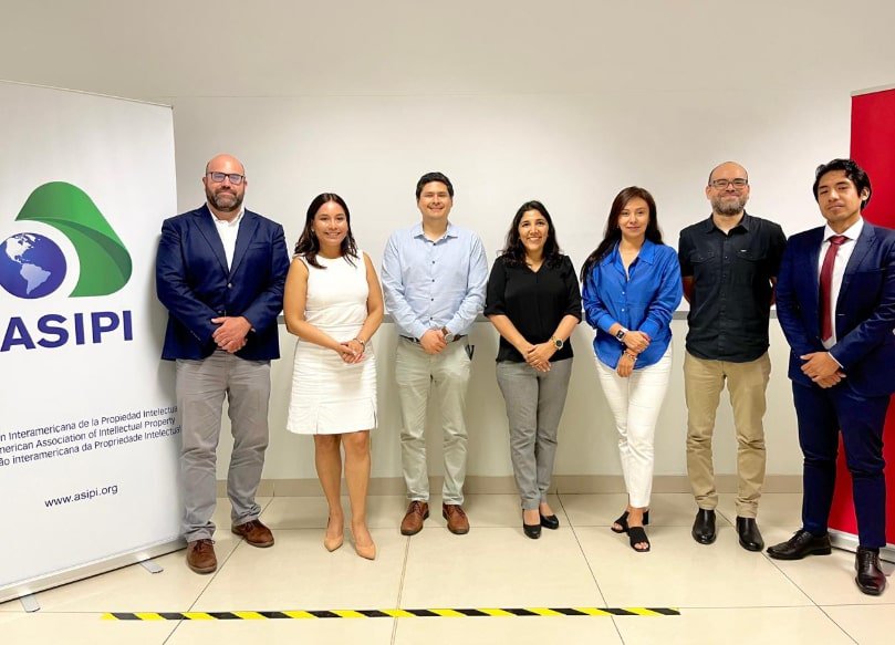 Emprendedor 360 Estrategia de Marca, Tecnología y Protección Legal