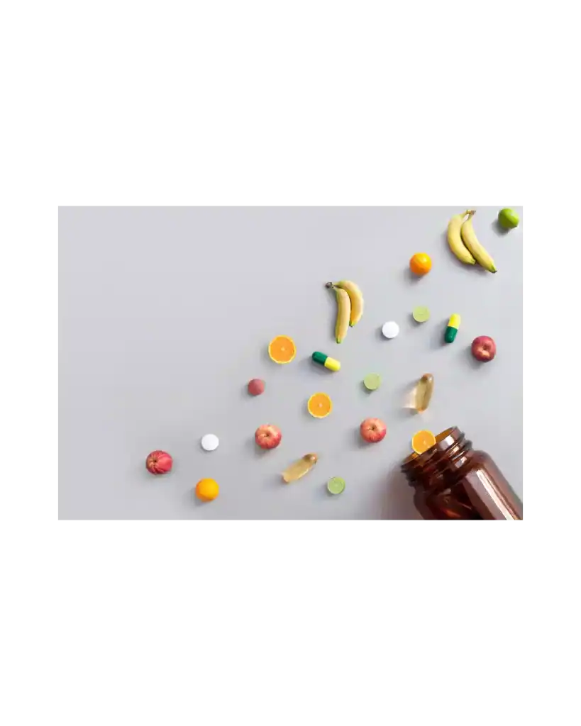 Alimentos saudáveis que ajudam na saúde mental, como peixes, abacate, chocolate amargo e frutas vermelhas.